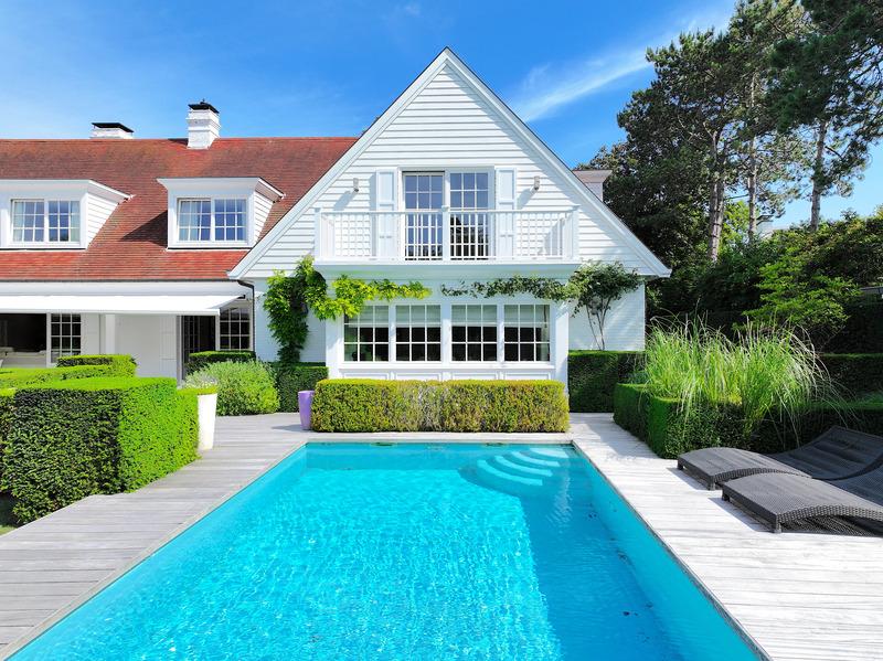 Luxe villa in Knokke met groot buitenzwembad