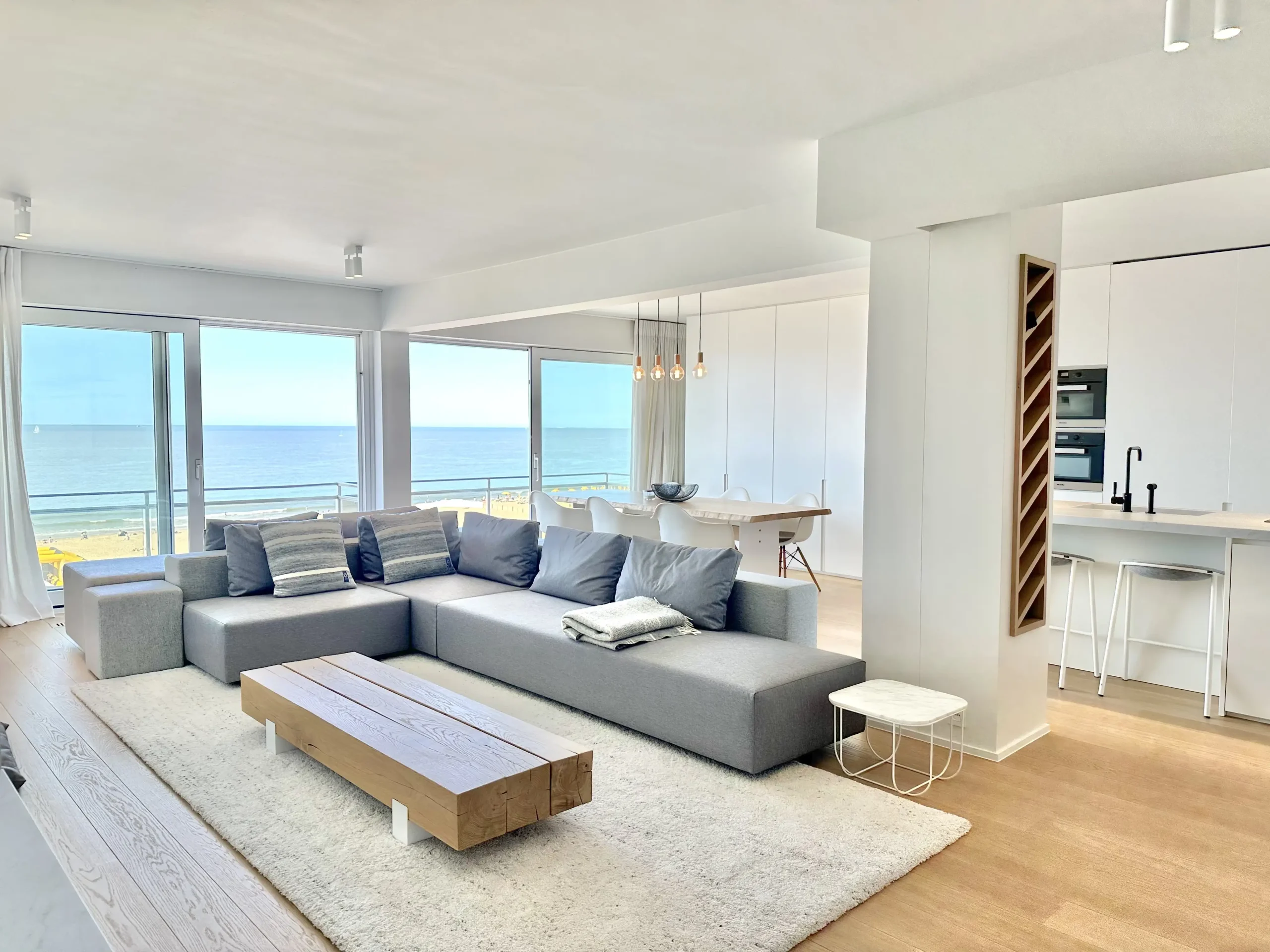 appartement met zeezicht te huur knokke, appartement te huur knokke, appartement huren knokke, zoute exclusive, vakantie appartement knokke, appartement seizoensverhuur knokke, appartement airbnb knokke, ​appartement 4 slaapkamers te huur knokke, 4 slaapkamer appartement te huur knokke, 4 slaapkamer appartement ​met zeezicht te huur knokke,